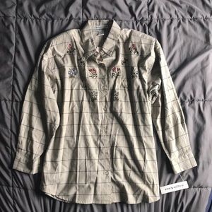 Maggie&Max light brown embroidered floral long sleeve button down shirt Size 1X